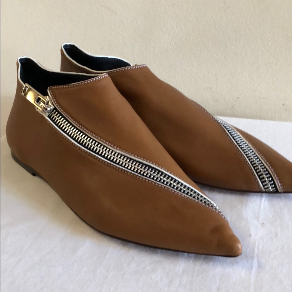 ❌SOLD❌ CELINE Zipped Low Boot Pointy Toe Flats - Picture 5 of 8